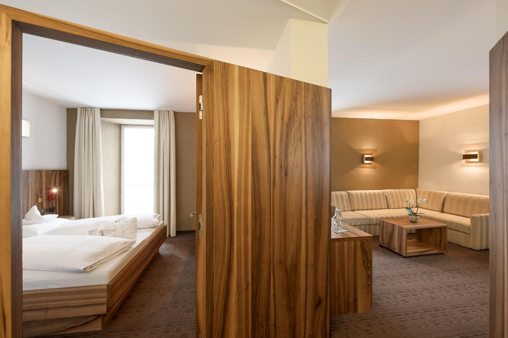 Hotel Madatsch ترافوي المظهر الخارجي الصورة